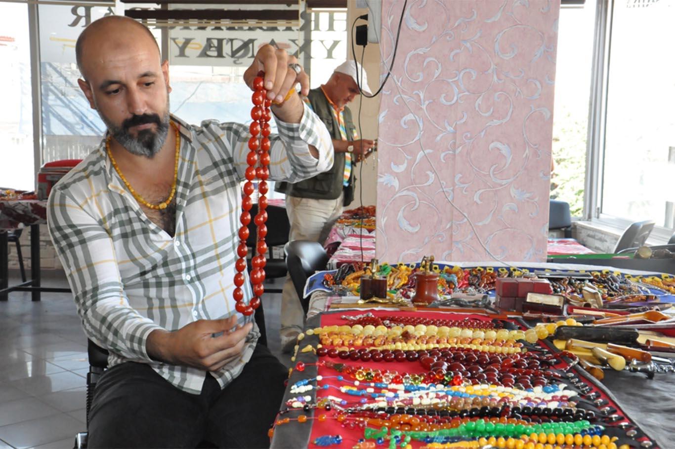 150 yıllık tespih 30 bin dolara satışa sunuldu 150 yıllık tespih 30 bin dolara satışa sunuldu
